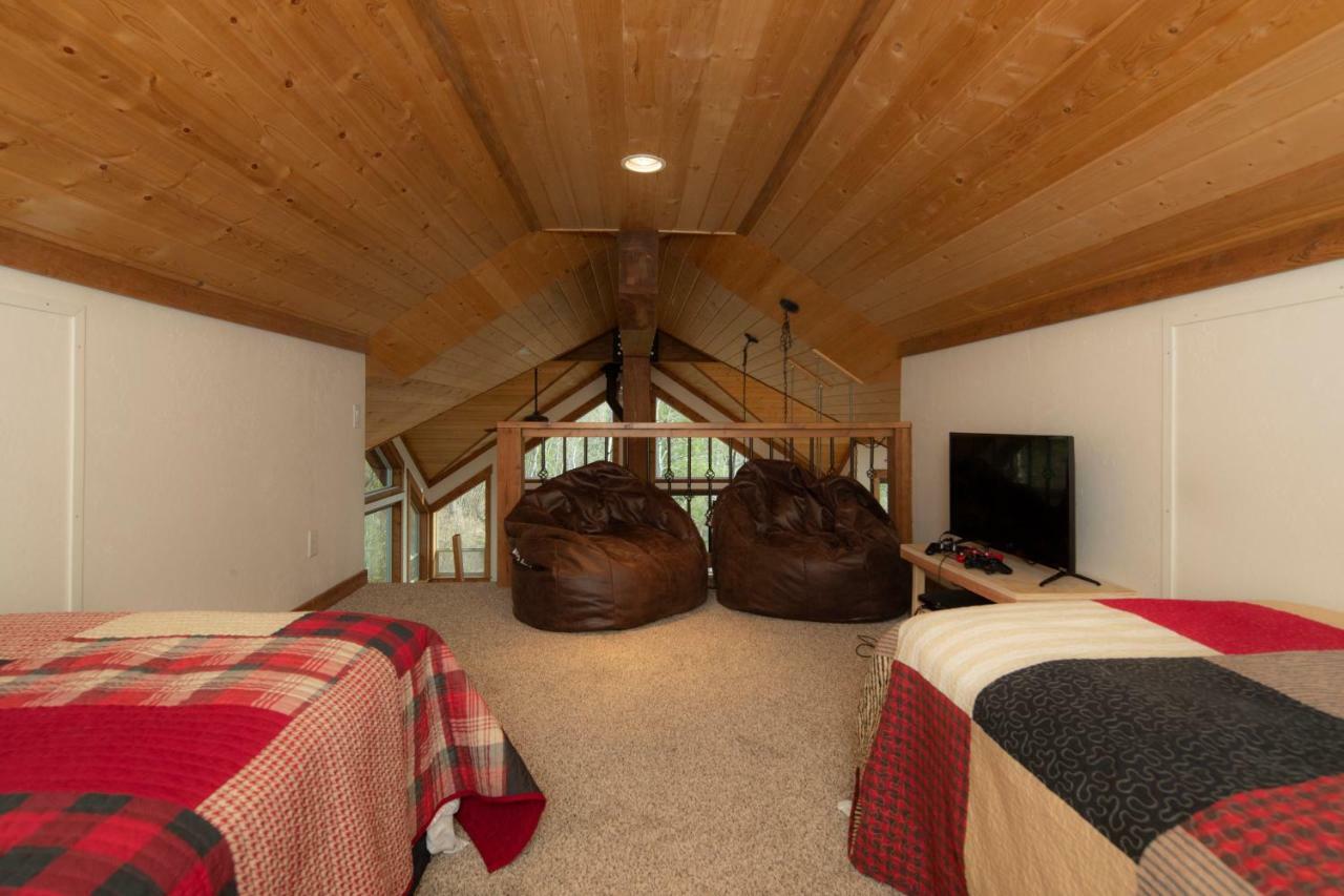 Alpine Recharge By Kabino Huge Views Hot Tub Garage Ps3 Wifi Loft Buitenkant foto